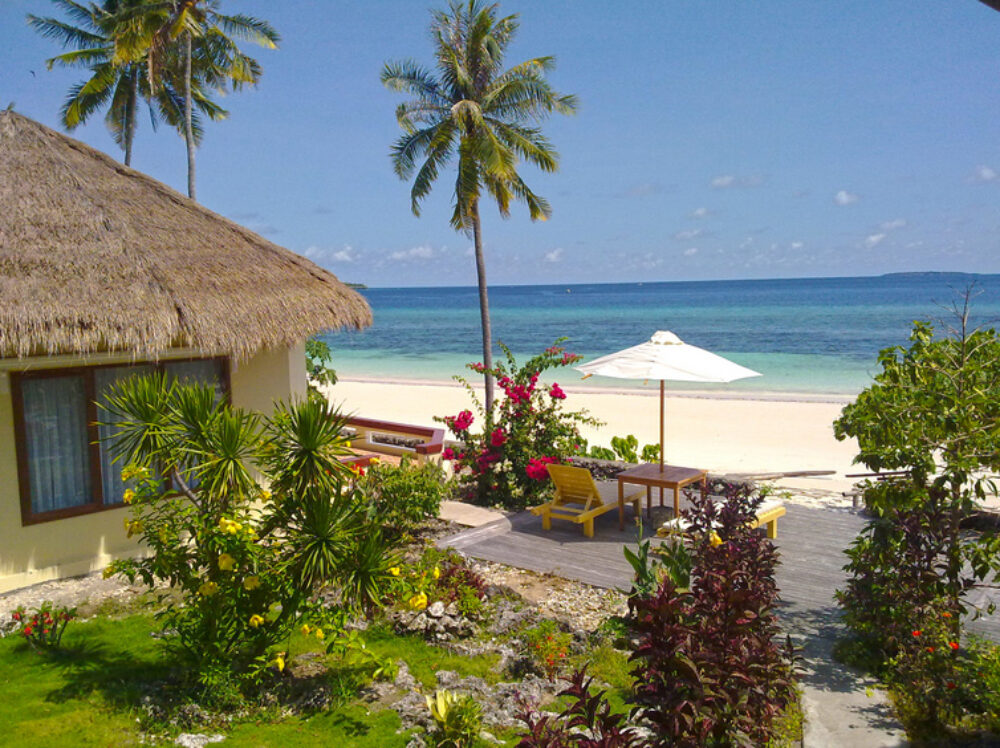 Hotel Indonesie Sulawesi Rondreis Vakantie Bira Bara Beach bungalows
