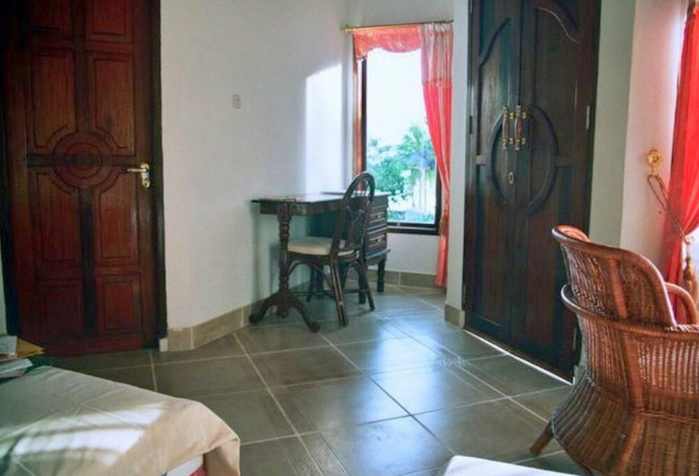 Hotel Indonesie Sulawesi Rondreis Vakantie Bira Bara Beach bungalows