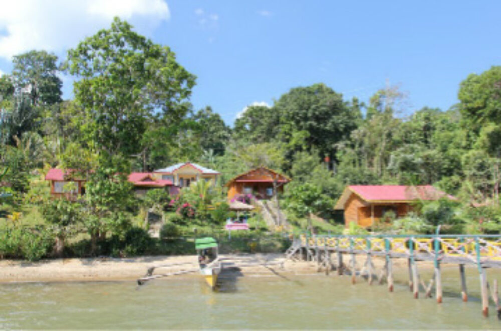 otel Indonesie Sulawesi Rondreis Vakantie Centraal Sulawesi Poso Dolidi Ndano Resort