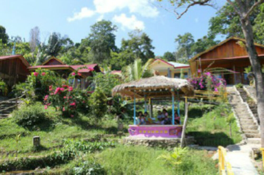 otel Indonesie Sulawesi Rondreis Vakantie Centraal Sulawesi Poso Dolidi Ndano Resort