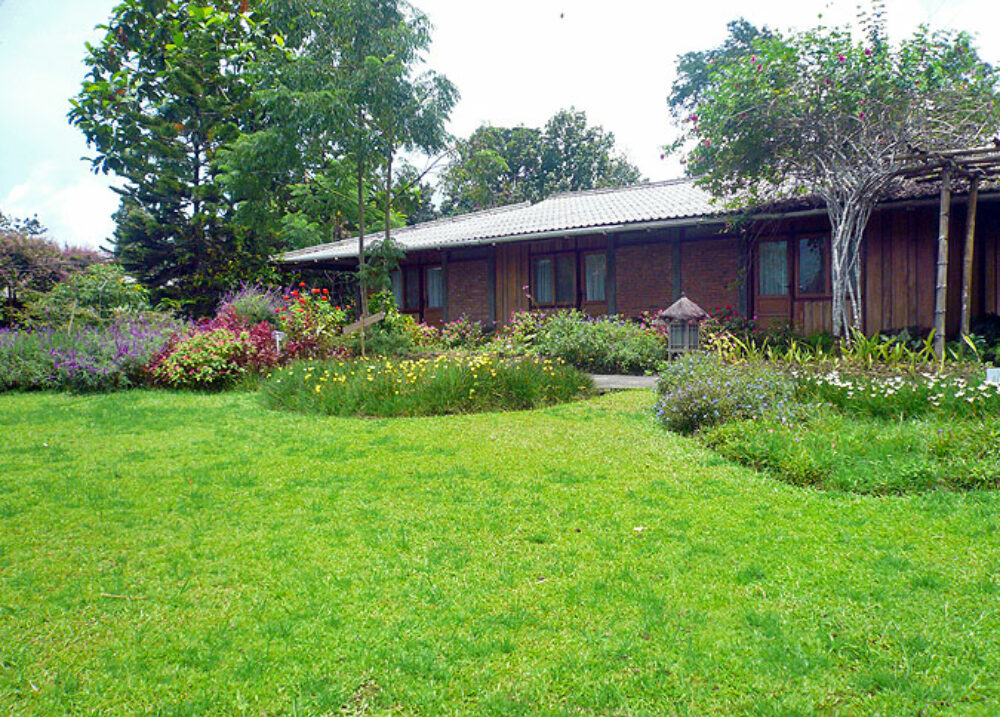 Hotel Indonesie Sulawesi Rondreis Vakantie Tomohon Gardenia Country Inn