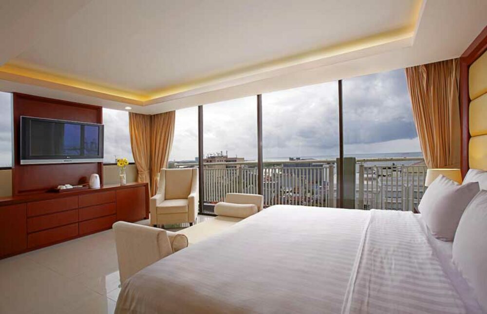Hotel Sulawesi Makassar Hotel Santika Makassar