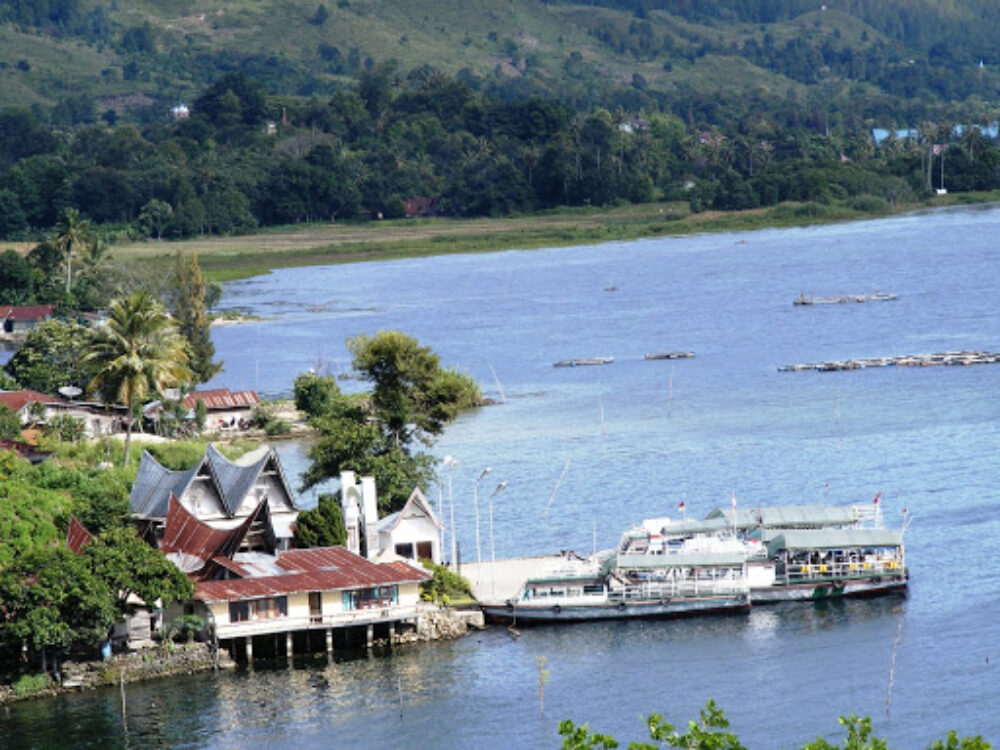 Hotel Sumatra Samosir Toba meer Silintong Hotel