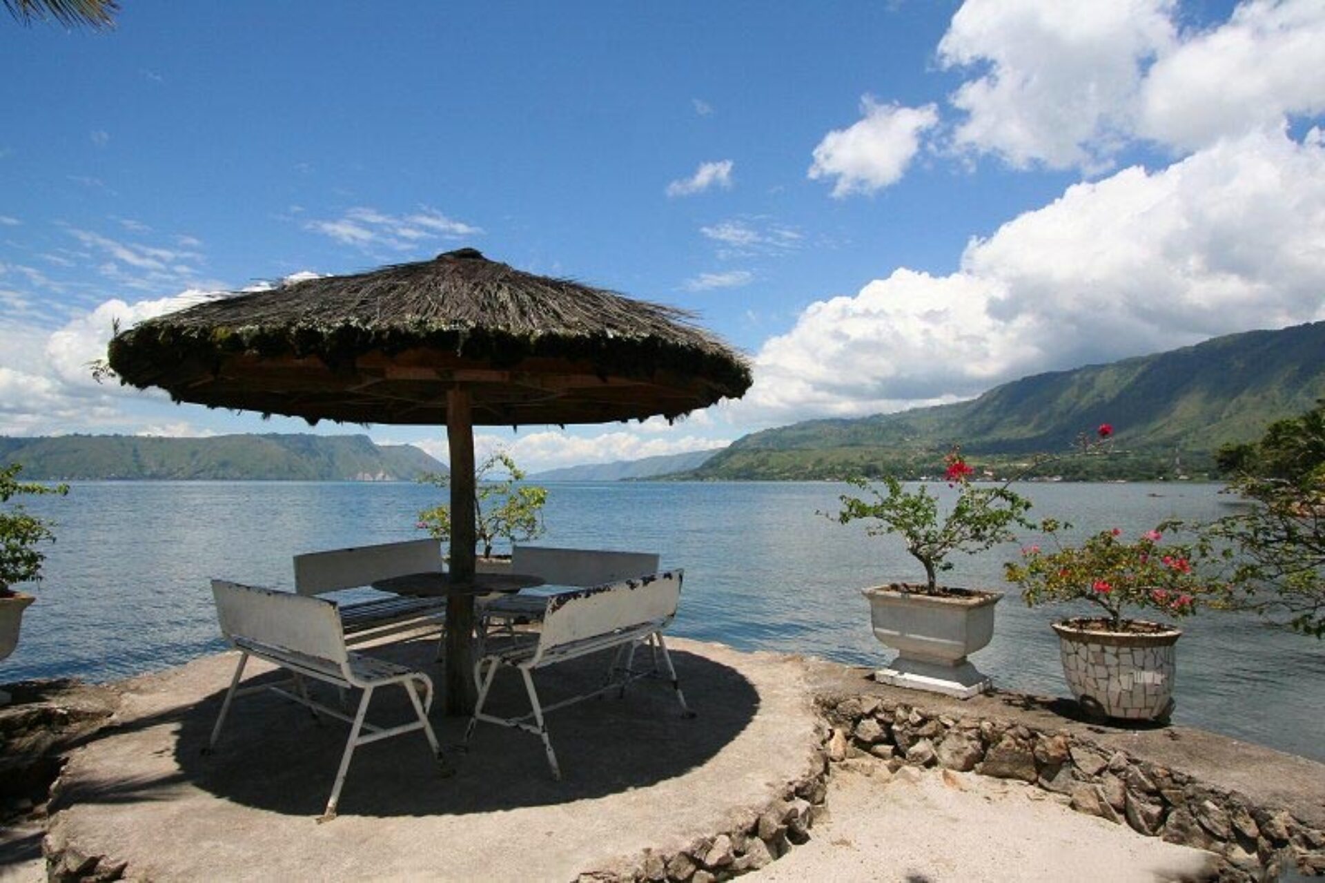 Hotel Sumatra Samosir Toba meer Silintong Hotel