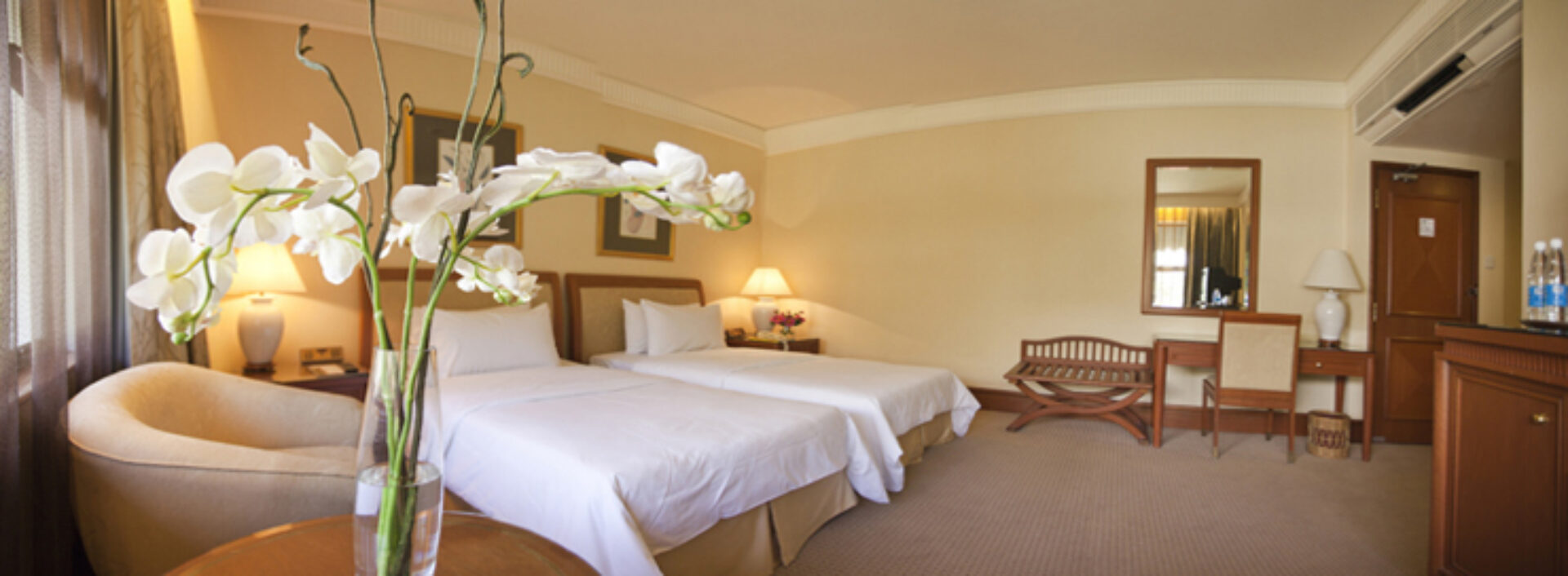 Hotel Maleisie Borneo Rondreis Vakantie Kota Kinabalu KK Jesselton Hotel