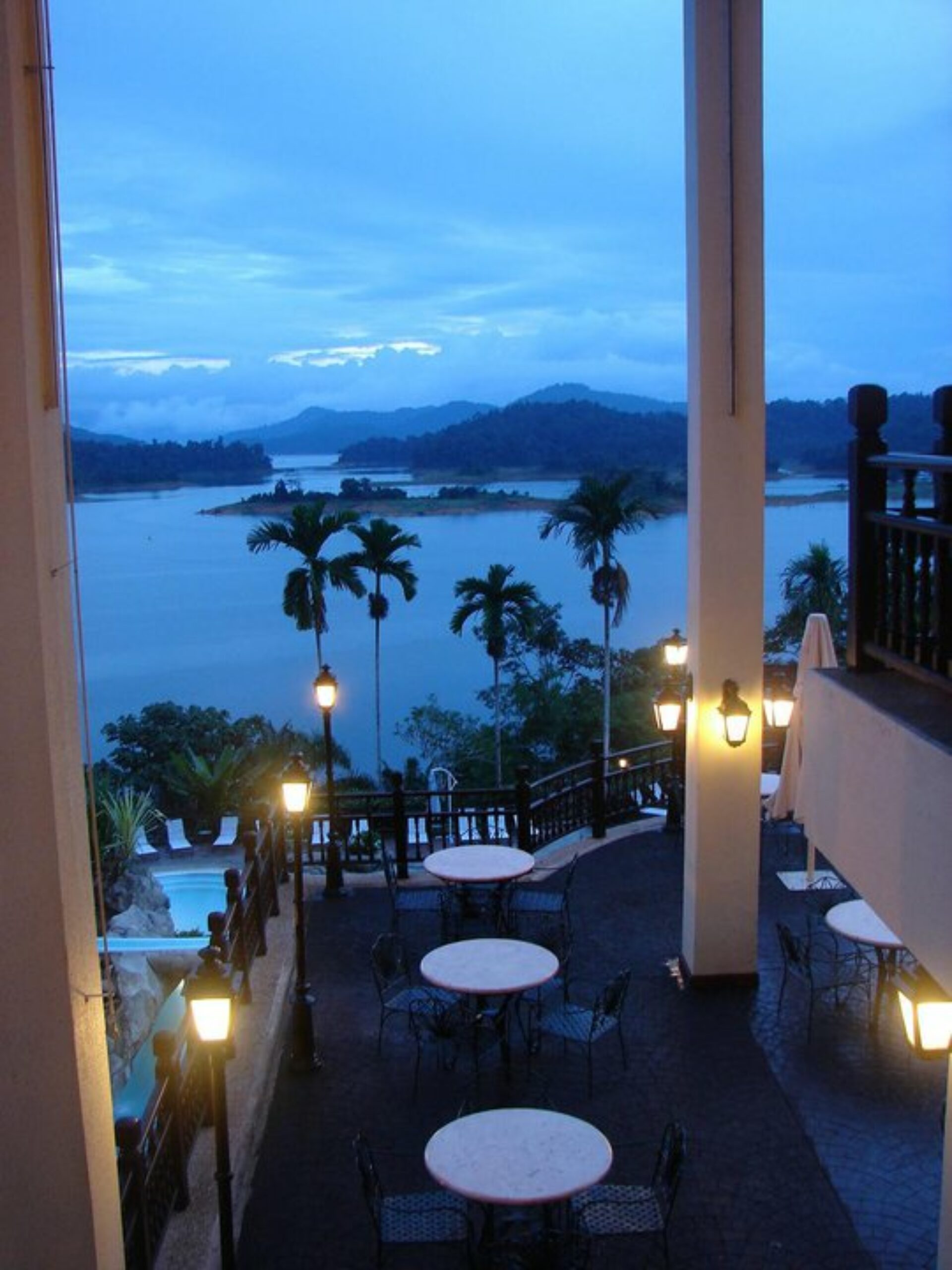 Hotel Maleisie Rondreis Vakantie Lake Kenyir Resort