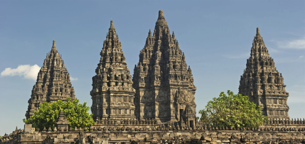 Home 1900x900 Indonesie Istock Java Oost Bromo sunrise zonsopkomst ondergang sunset mooi rood