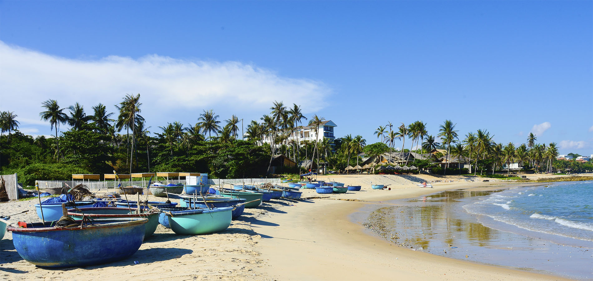 Home 1900x900 Istock Vietnam Zuid Mui Ne Muine beach strand panorama