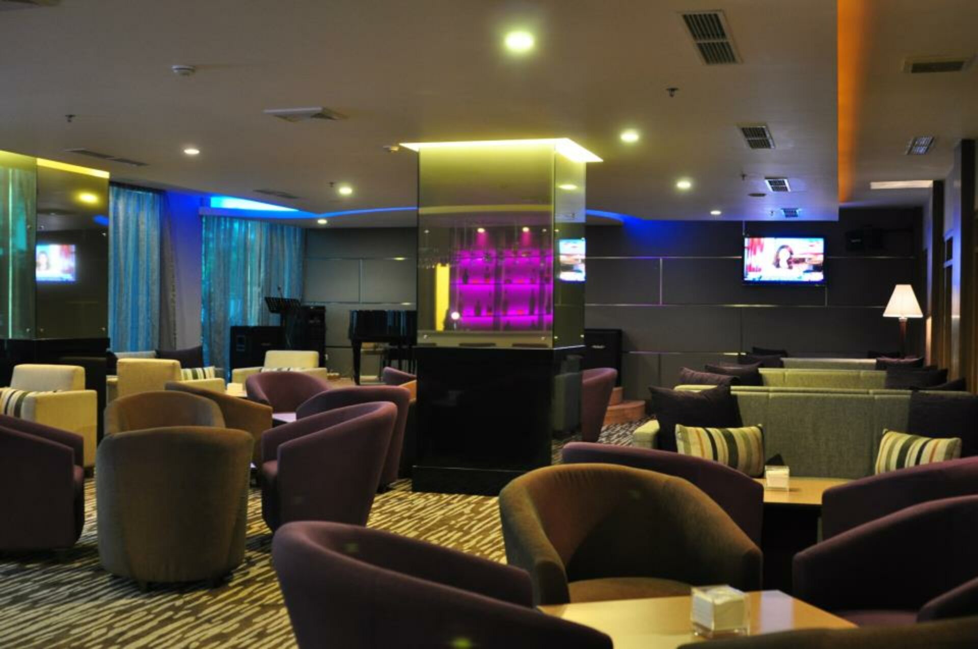 Hotel Original Asia Rondreis Sumatra Vakantie Medan Emerald Garden Hotel