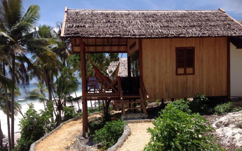 Hotel Bara Coco Bungalows Original Asia Bira Rondreis Sulawesi Vakantie Indonesie bungalow