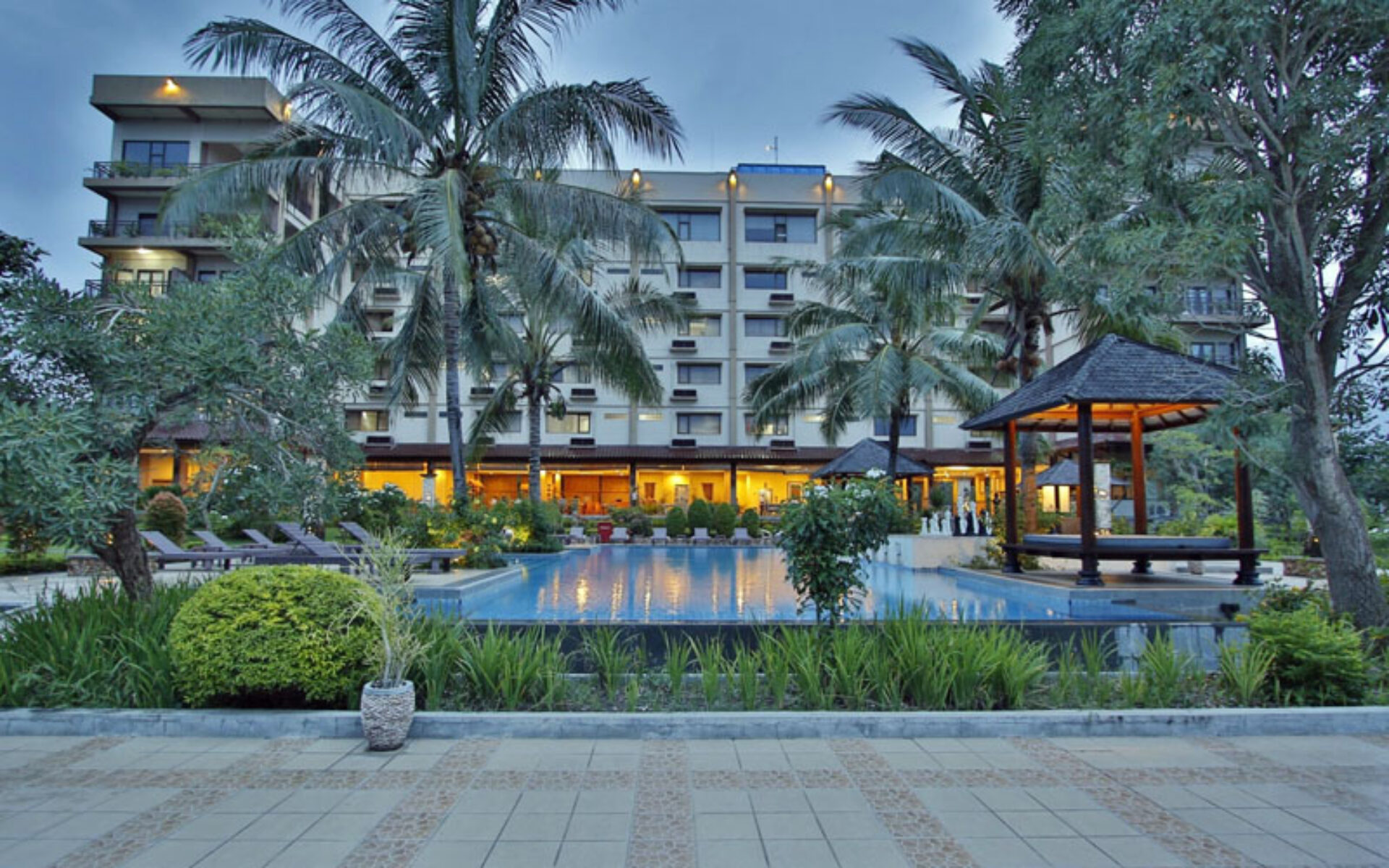 Hotel Jayakarta Suites Komodo Flores Resort Labuan Bajo Vakantie Rondreis Komodo Eilanden Original Asia