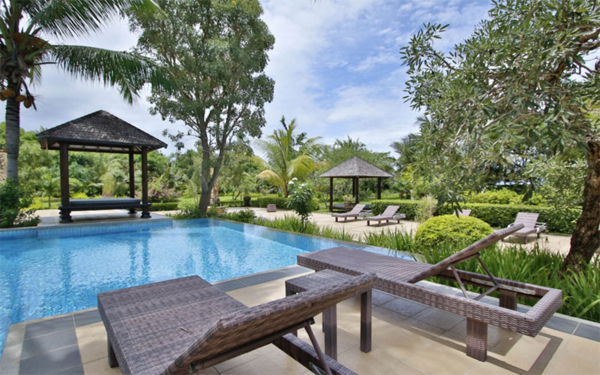 Hotel Jayakarta Suites Komodo Flores Resort Labuan Bajo Vakantie Rondreis Komodo Eilanden Original Asia