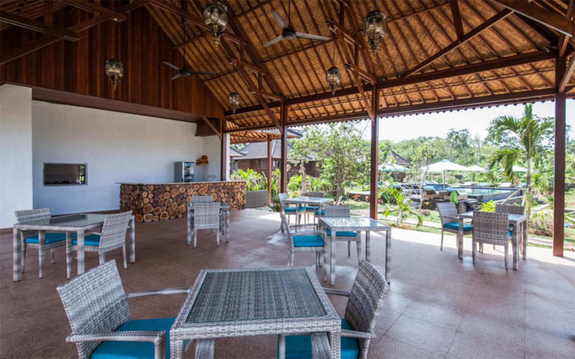 Cubang Huts Lembongan Hotel Nusa Lembongan Resort Rondreis Bali Vakantie Original Asia badkamer