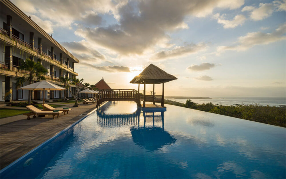 Semabu Hills Hotel Nusa Penida Rondreis Bali vakantie Original Asia