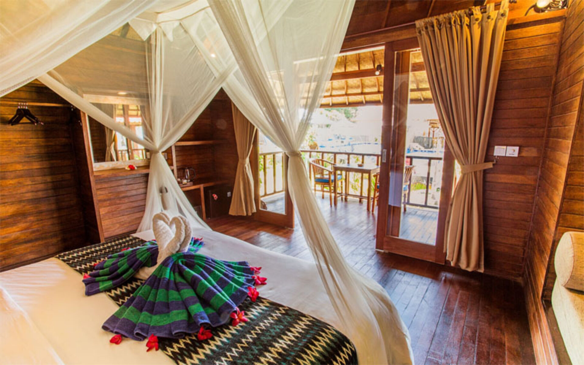 D'Coin Lembongan Cottage Hotel Nusa Lembongan Rondreis Bali Vakantie Original Asia sunrise