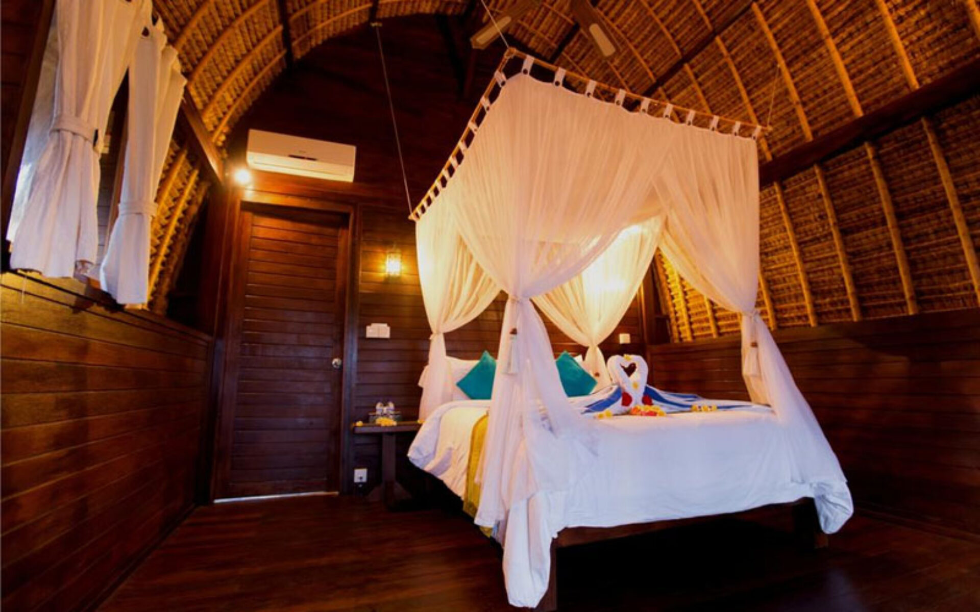 Sunset Coin Lembongan Cottages Hotel Nusa Lembongan Rondreis Bali Vakantie Original Asia zwembad