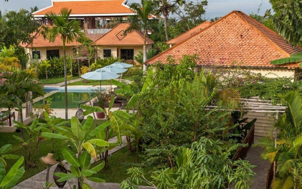 Au Cabaret Vert Hotel Battambang Resort Rondreis Cambodja Vakantie Original Asia