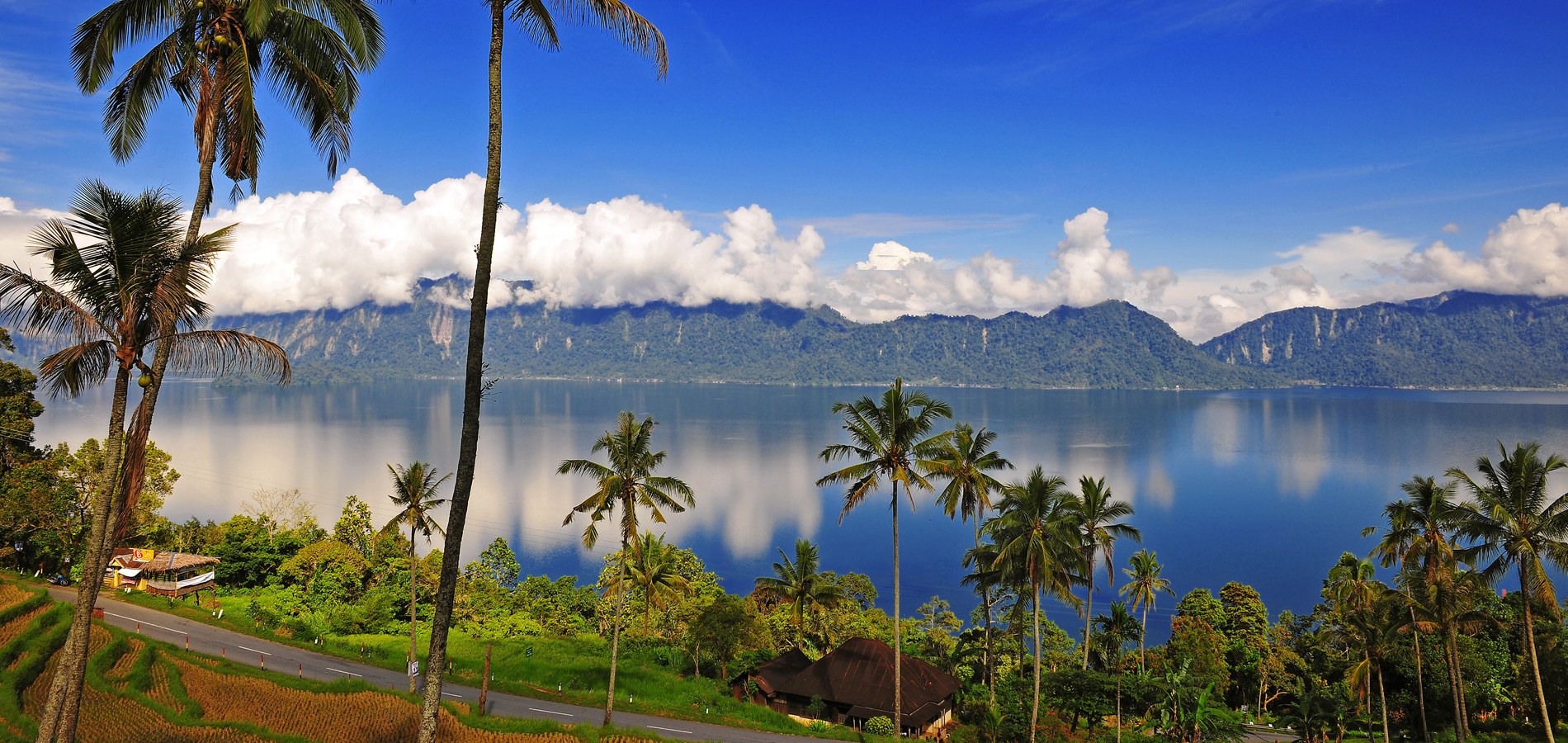 Home 1900x900 Indonesie Sumatra Maninjau