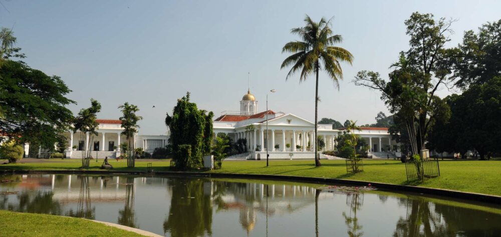 Home 1900x900 Indonesie Istock Java Oost Bromo sunrise zonsopkomst ondergang sunset mooi rood