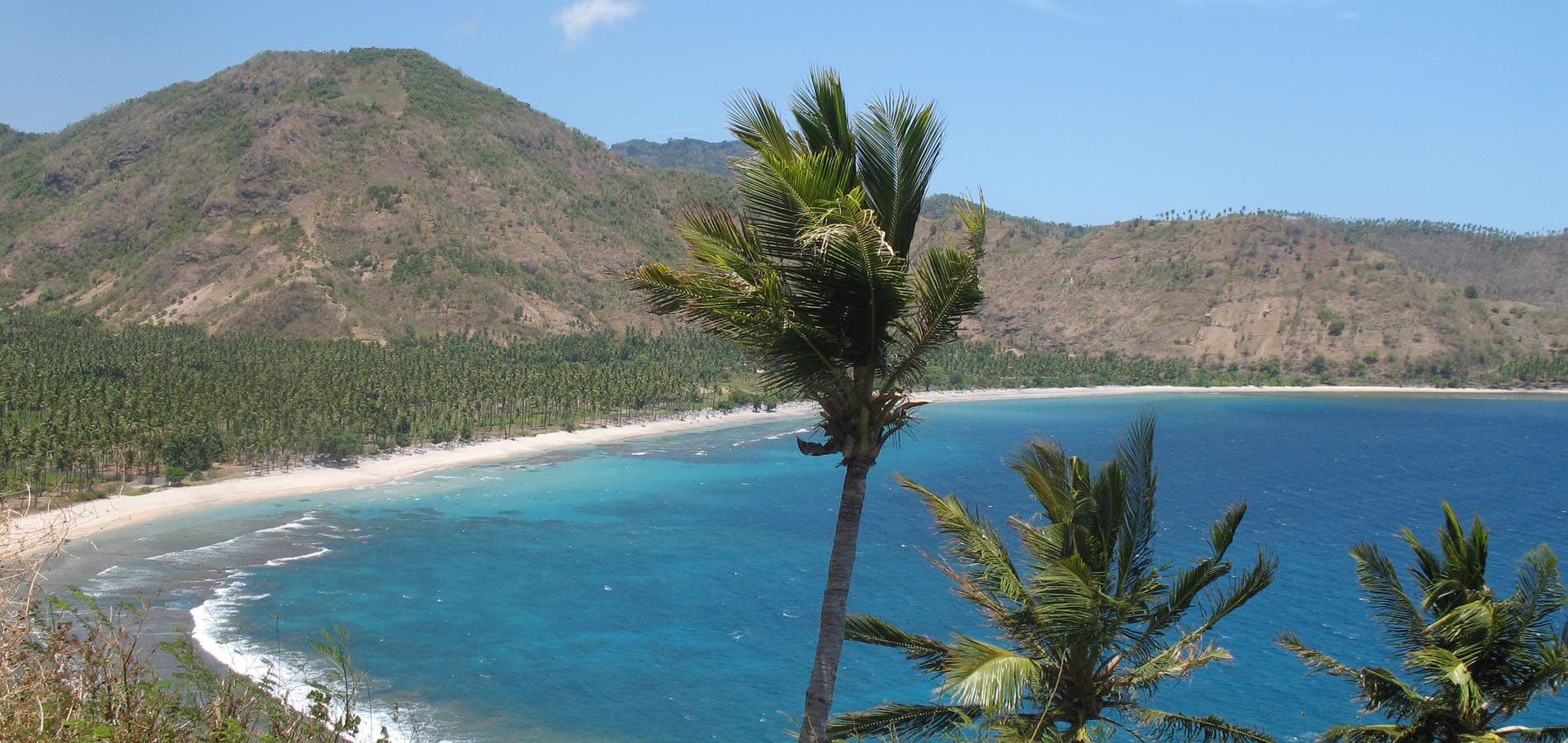 Home 1900x900 Indonesie Lombok baai strand zee beach Noordwest-Lombok