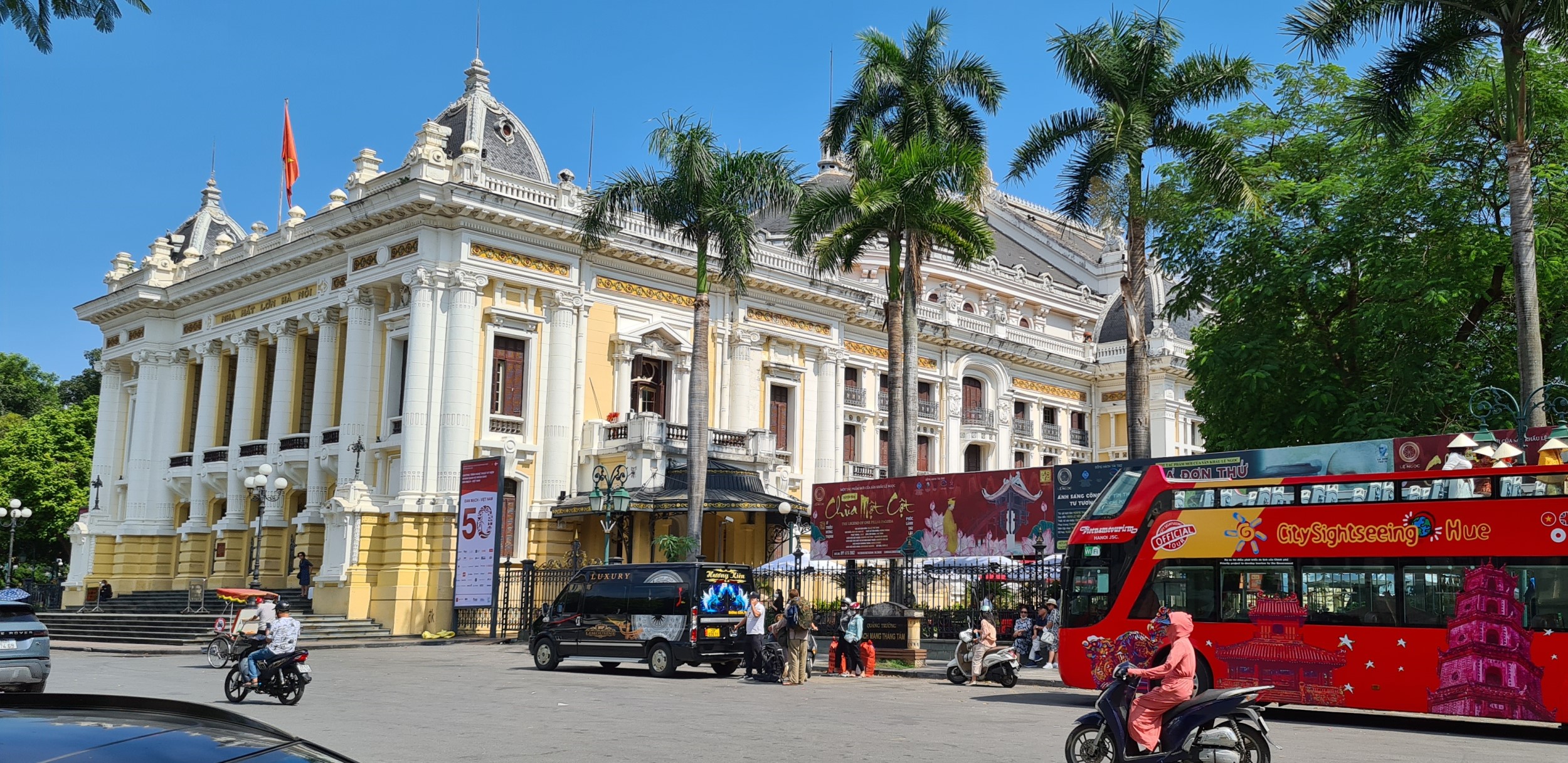 Home Original Asia Vietnam Rondreis Vakantie Noord Hanoi opera gebouw