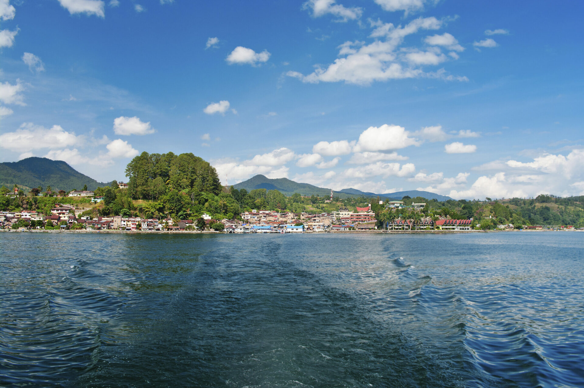 Home 1900x900 Indonesie Toba Meer Samosir Sumatra uitzicht