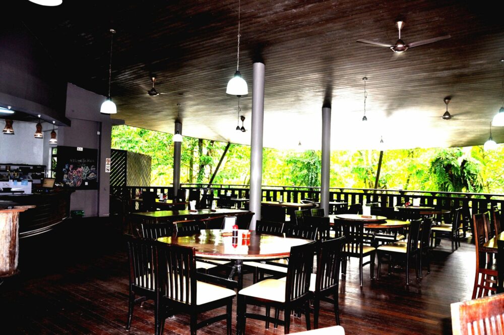 Mulu National Park Headquarters Sarawak Rondreis Malaysia Vakantie Original Asia