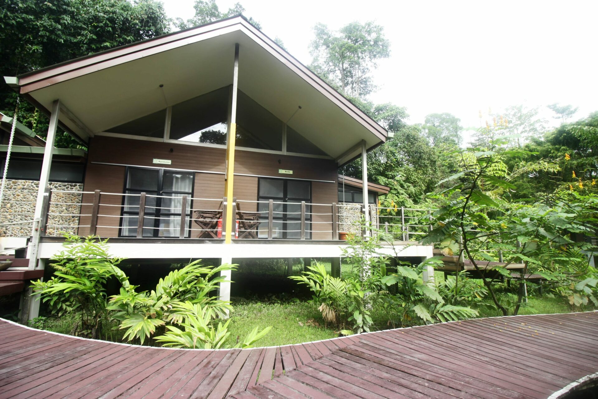 Mulu National Park Headquarters Sarawak Rondreis Malaysia Vakantie Original Asia