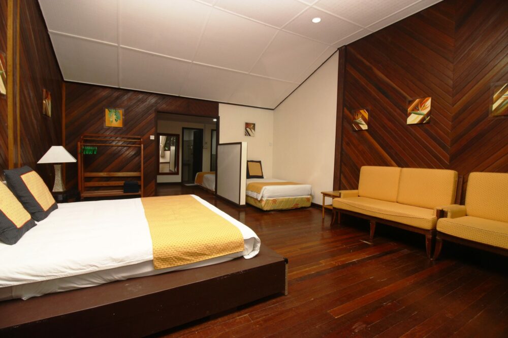 Mulu National Park Headquarters Sarawak Rondreis Malaysia Vakantie Original Asia