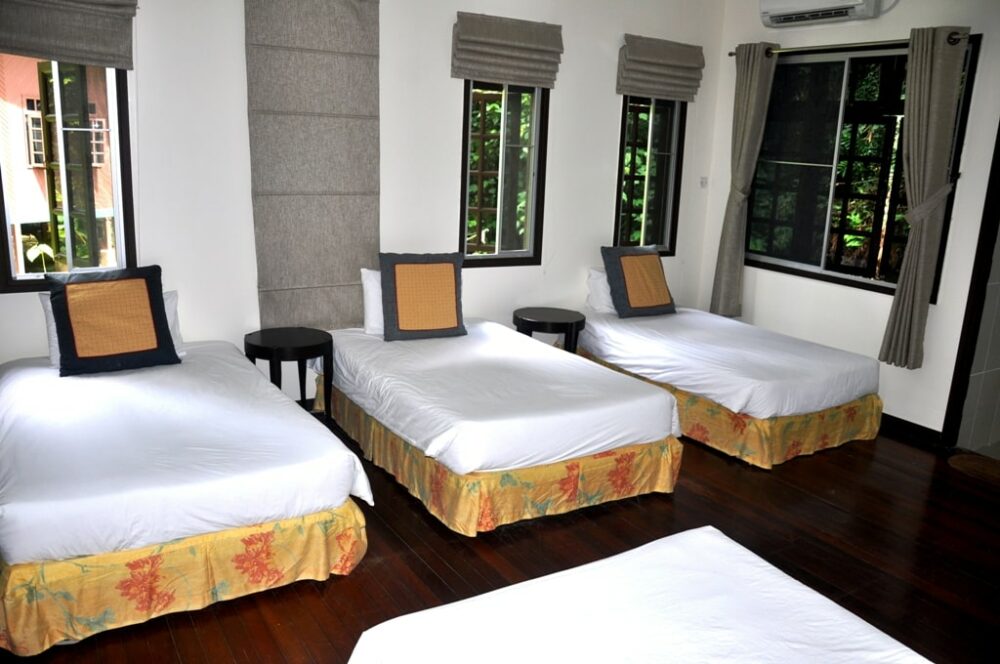 Mulu National Park Headquarters Sarawak Rondreis Malaysia Vakantie Original Asia