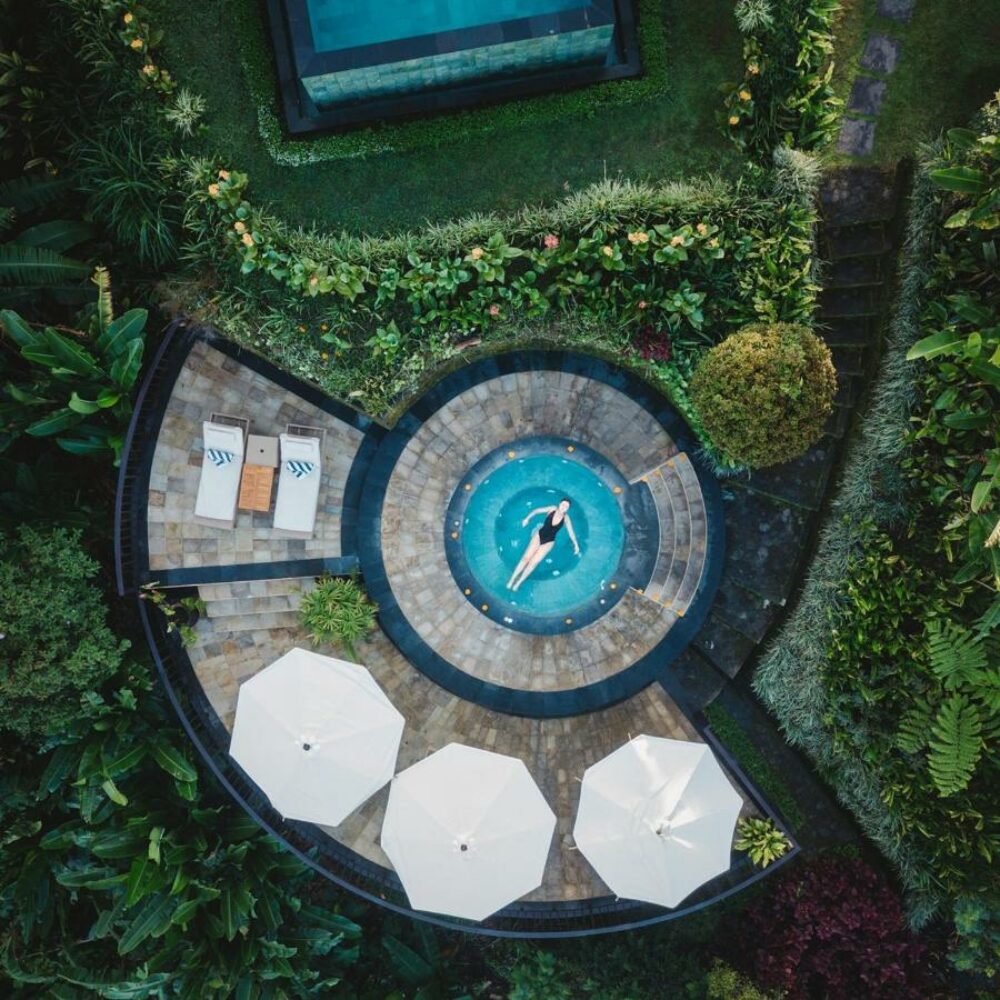 Munduk Moding Plantation Hotel Resort Original Asia Rondreis Bali Vakantie Indonesie waterval