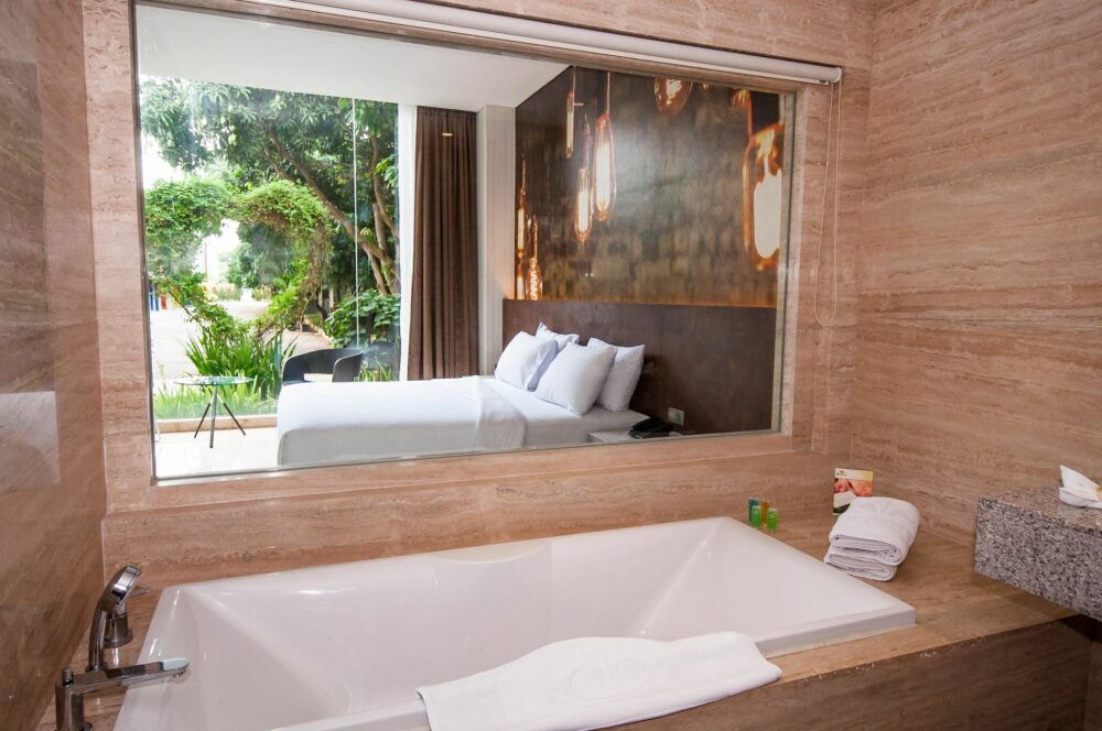 FM7 Resort Hotel Jakarta Rondreis Indonesia Vakantie Original Asia