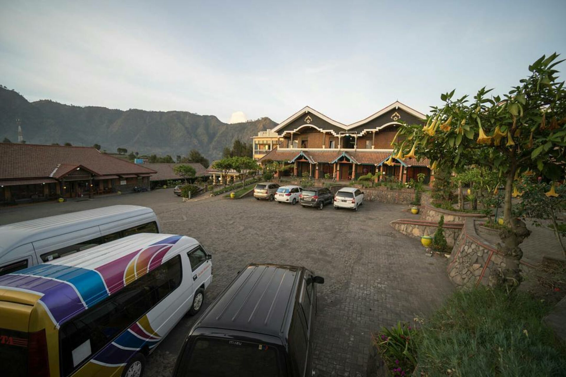 Lava View Lodge Hotel Bromo Rondreis Indonesia Vakantie Original Asia