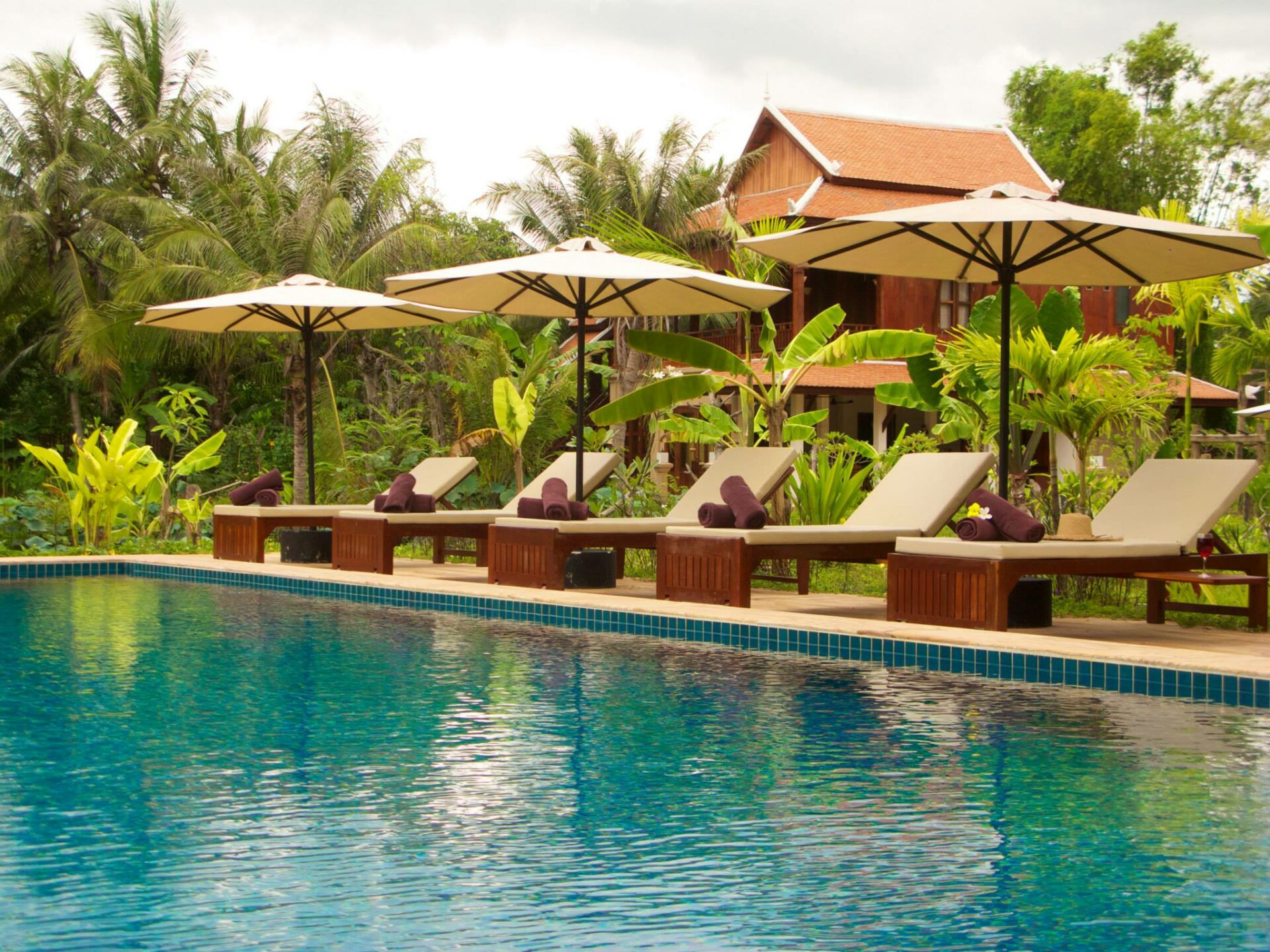 Maison Wat Kor Battambang Rondreis Cambodia Vakantie Original Asia