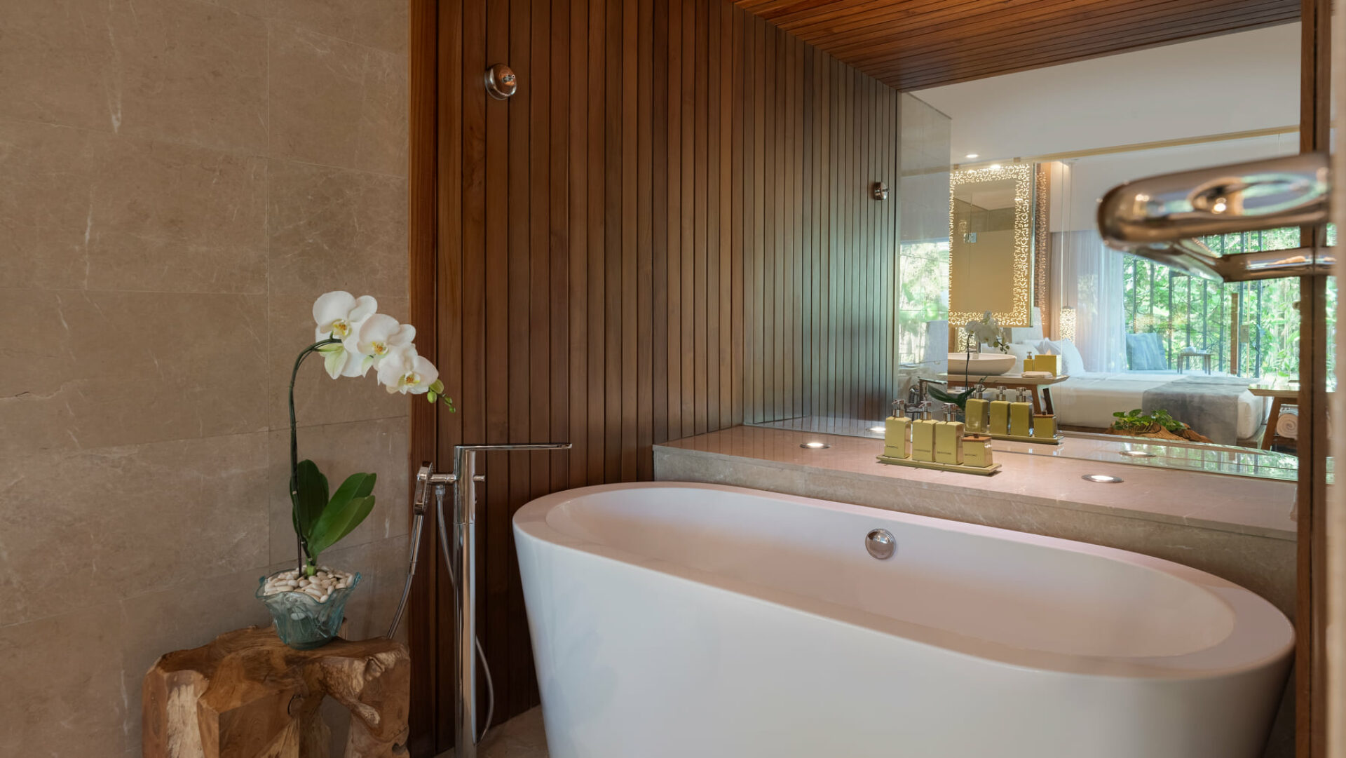 Maya Sanur Resort Hotel Original Asia Luxe Rondreis Bali Vakantie