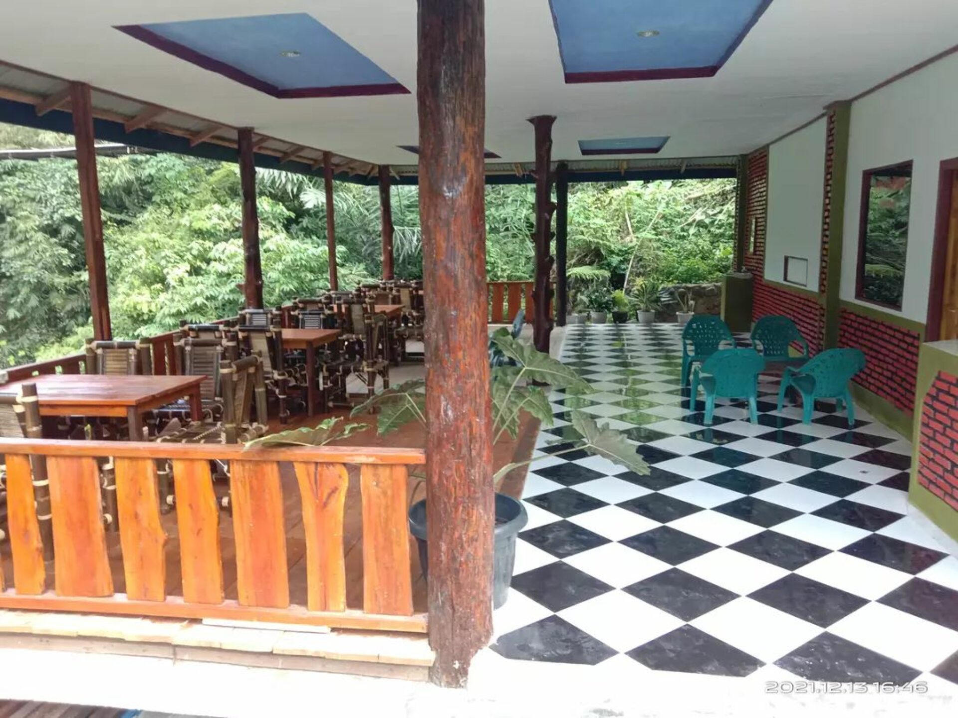 Mega Inn Guesthouse Tangkahan Rondreis Indonesia Vakantie Original Asia