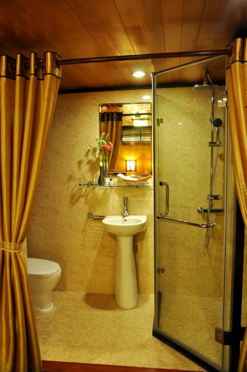 Treasure Junk Cruise Halong Bay Rondreis Vietnam Vakantie Original Asia