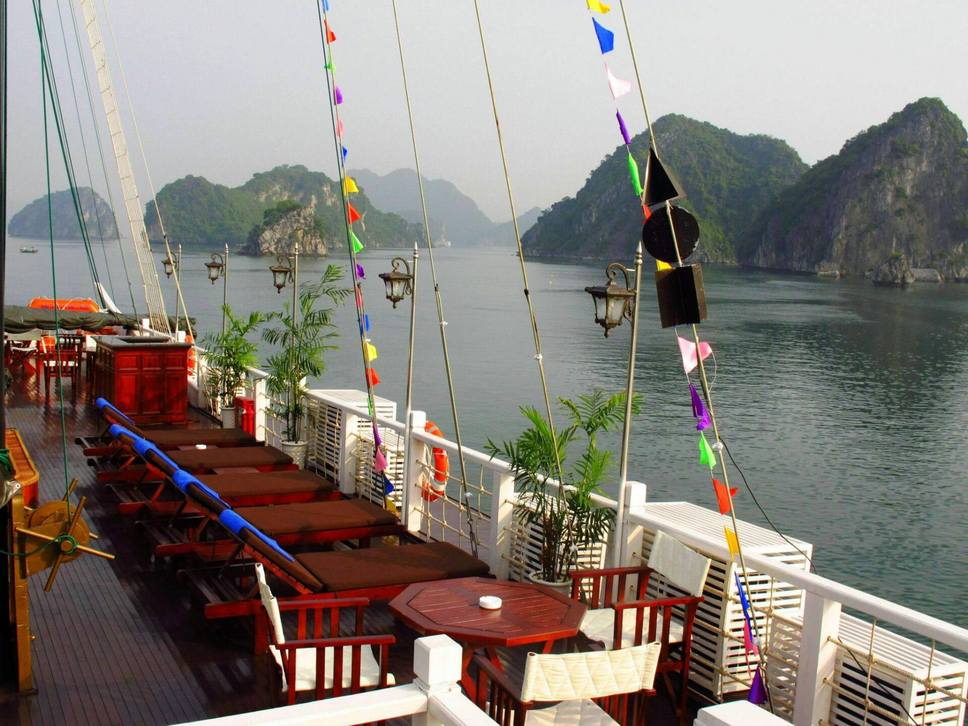Treasure Junk Cruise Halong Bay Rondreis Vietnam Vakantie Original Asia
