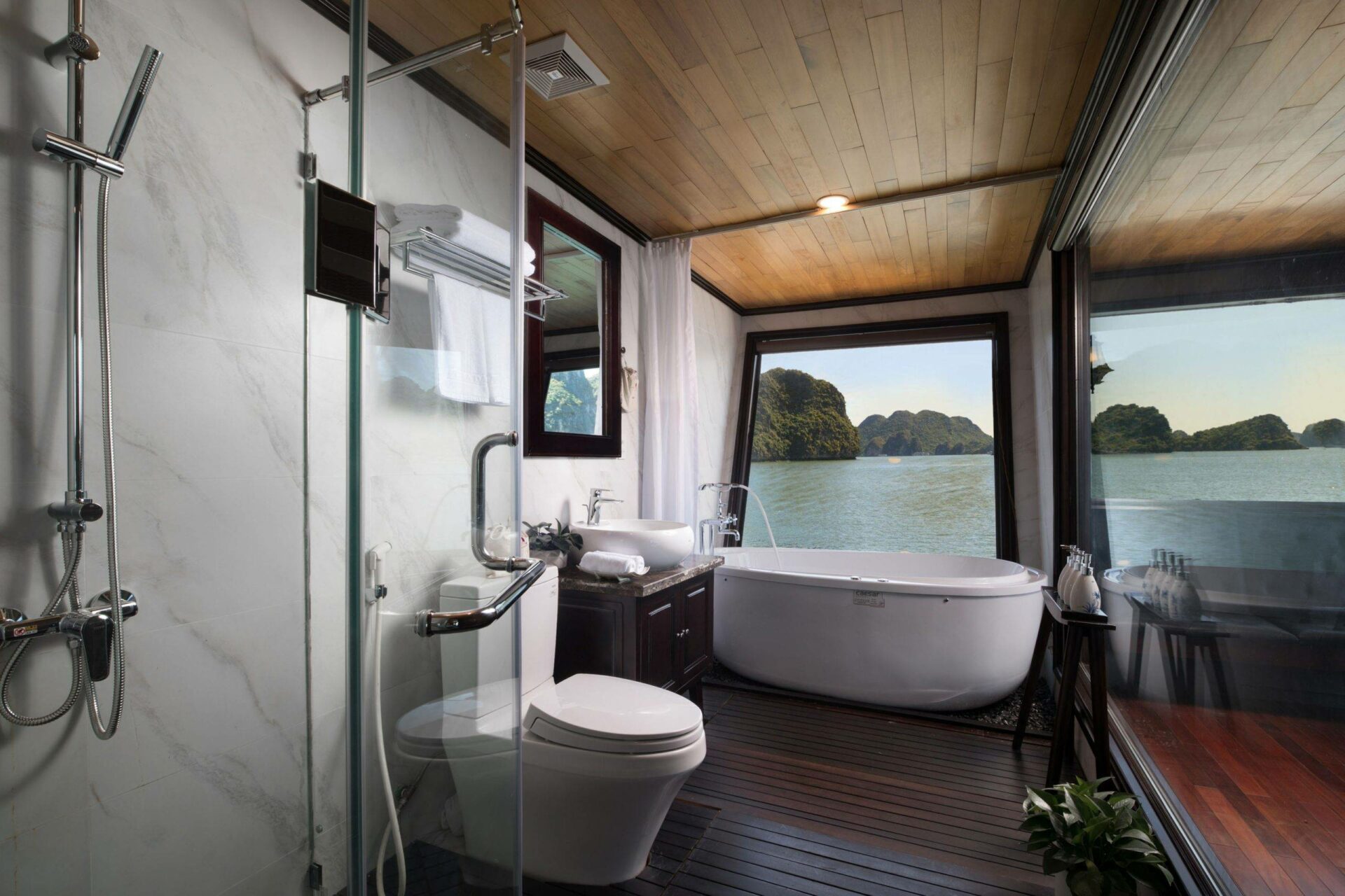 V Spirit Cruise Halong Bay Rondreis Vietnam Vakantie Original Asia