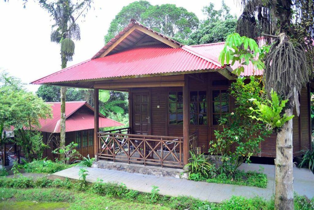 Highland Resort Tomohon sulawesi original asia rondreis indonesie sulawesi vakantie deluxe cottage