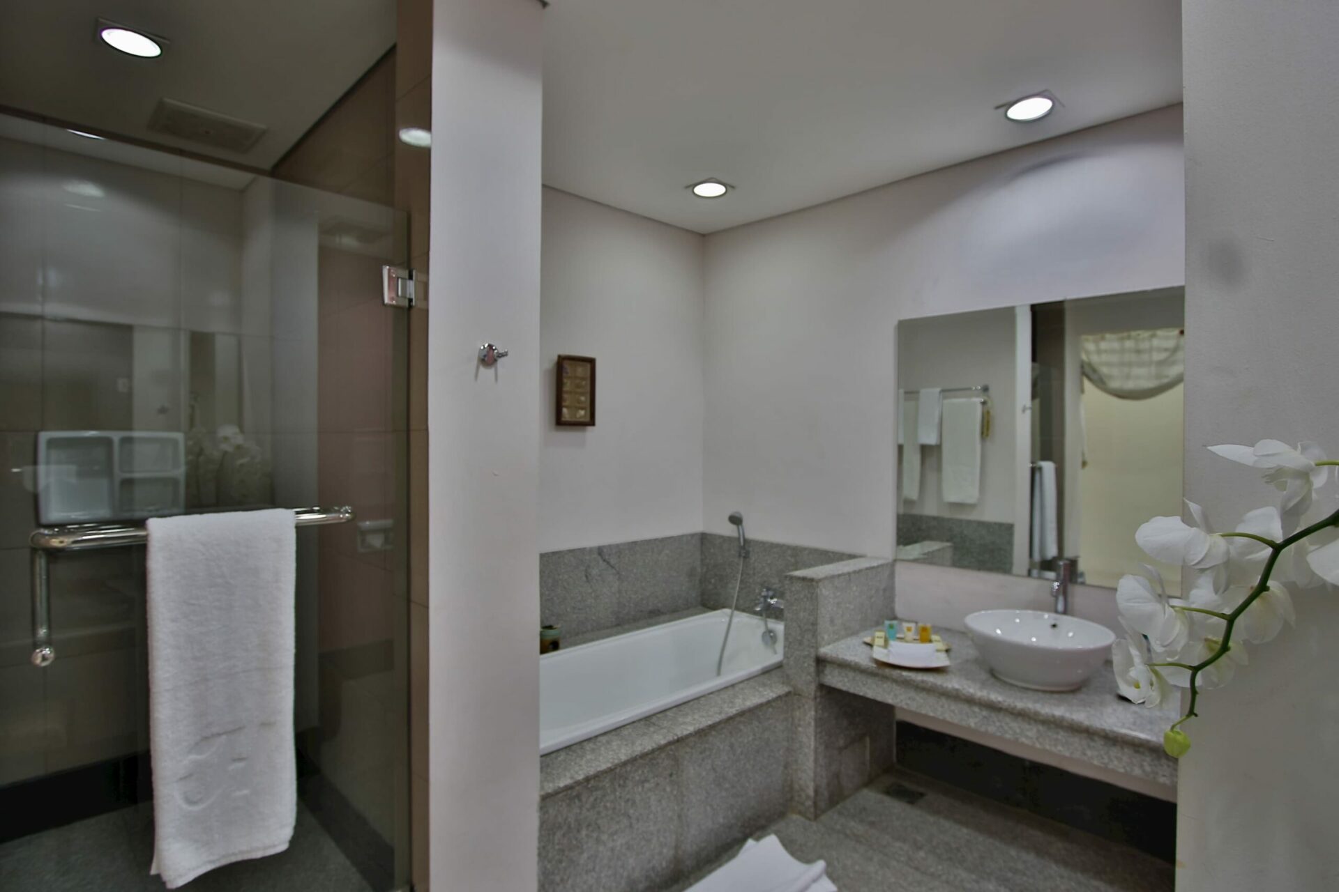 Jayakarta Suites Komodo Flores Rondreis Indonesia Vakantie Original Asia