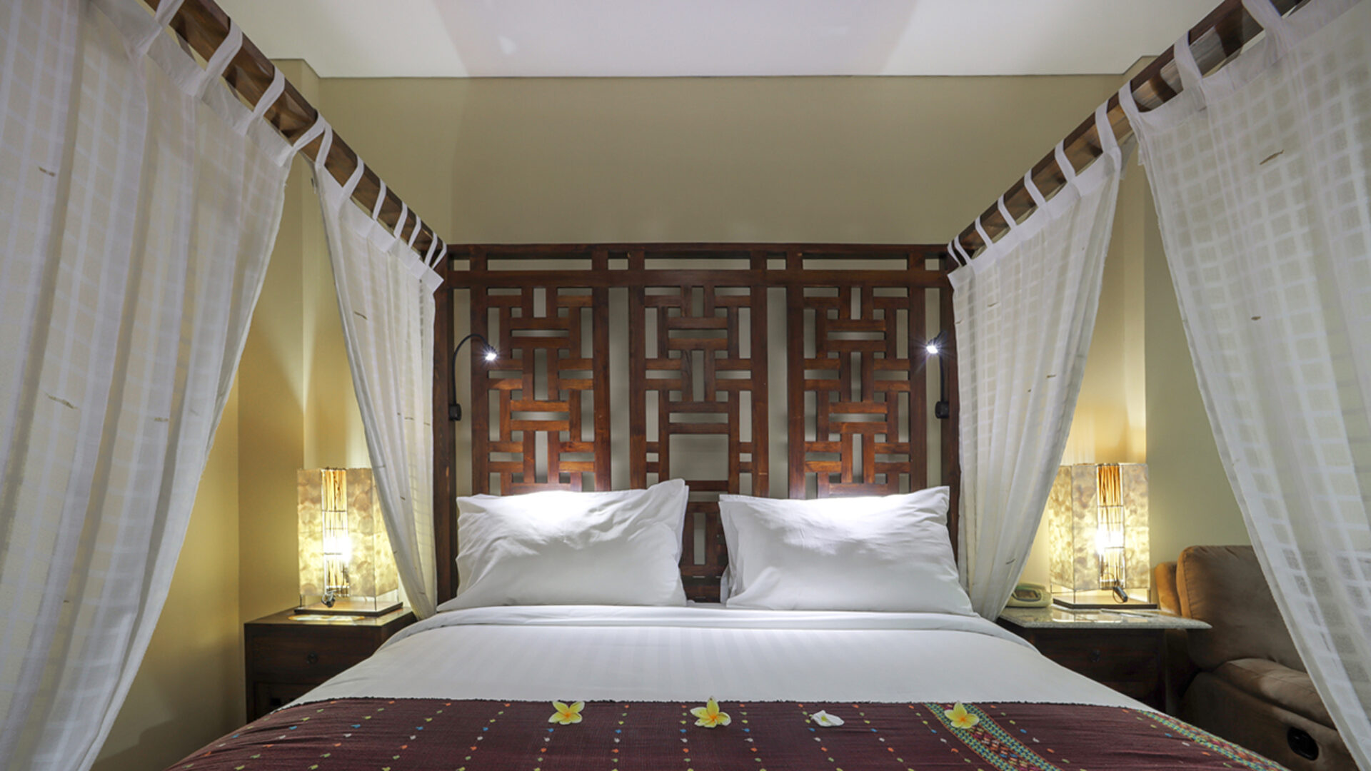 Jayakarta Suites Komodo Flores Rondreis Indonesia Vakantie Original Asia