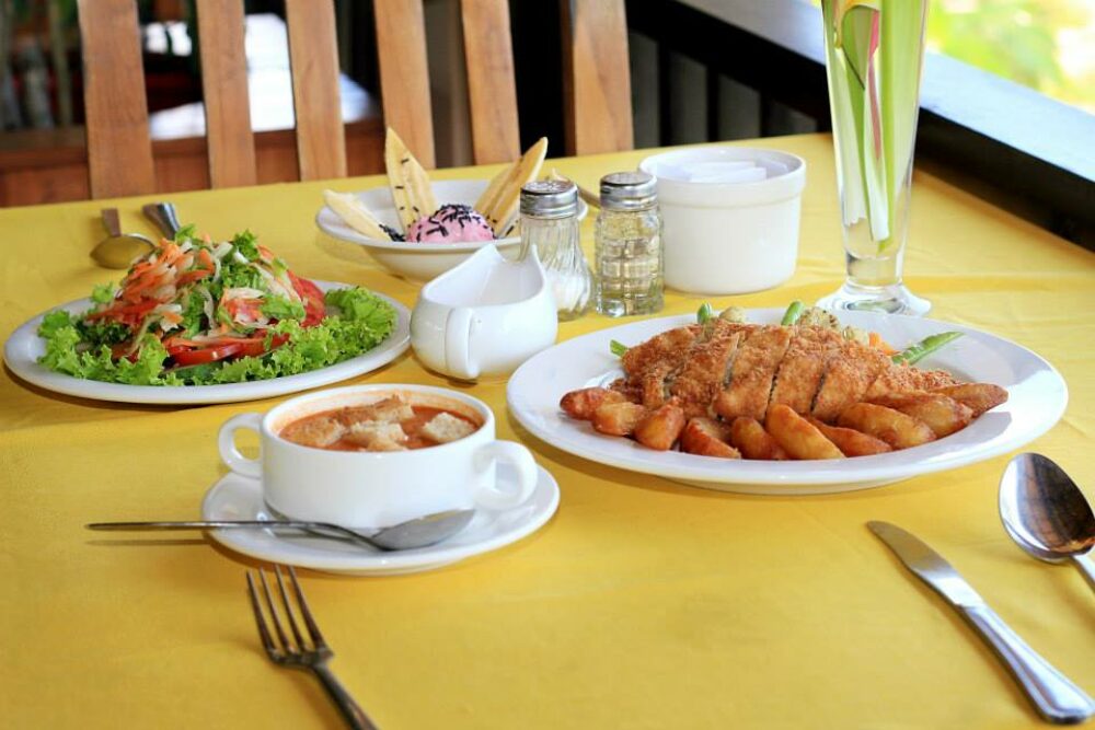 Puri Sari Beach Hotel Labuan Bajo Flores Rondreis Indonesia Vakantie Original Asia