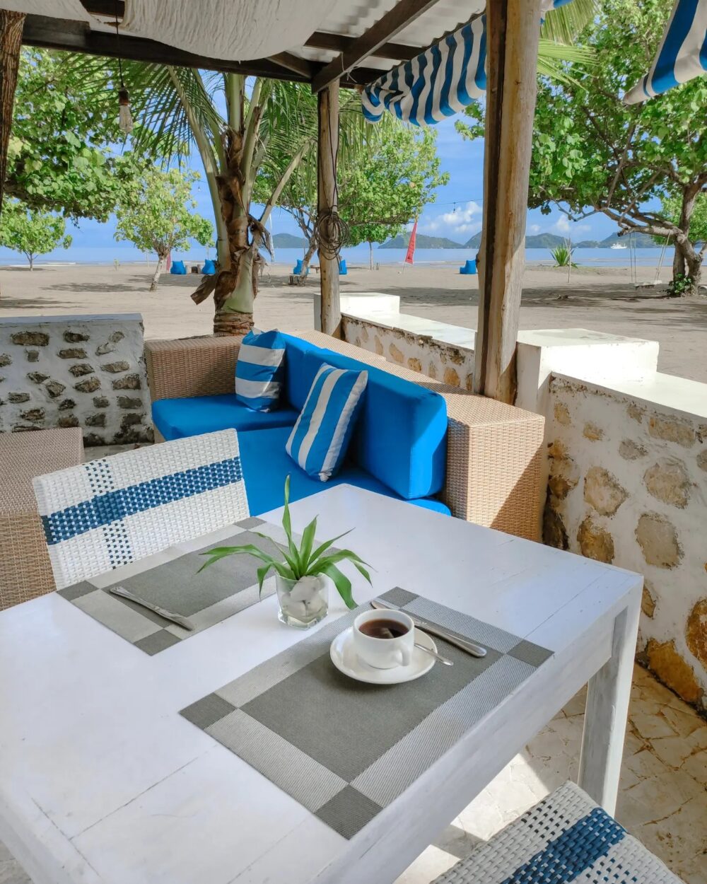 Puri Sari Beach Hotel Labuan Bajo Flores Rondreis Indonesia Vakantie Original Asia