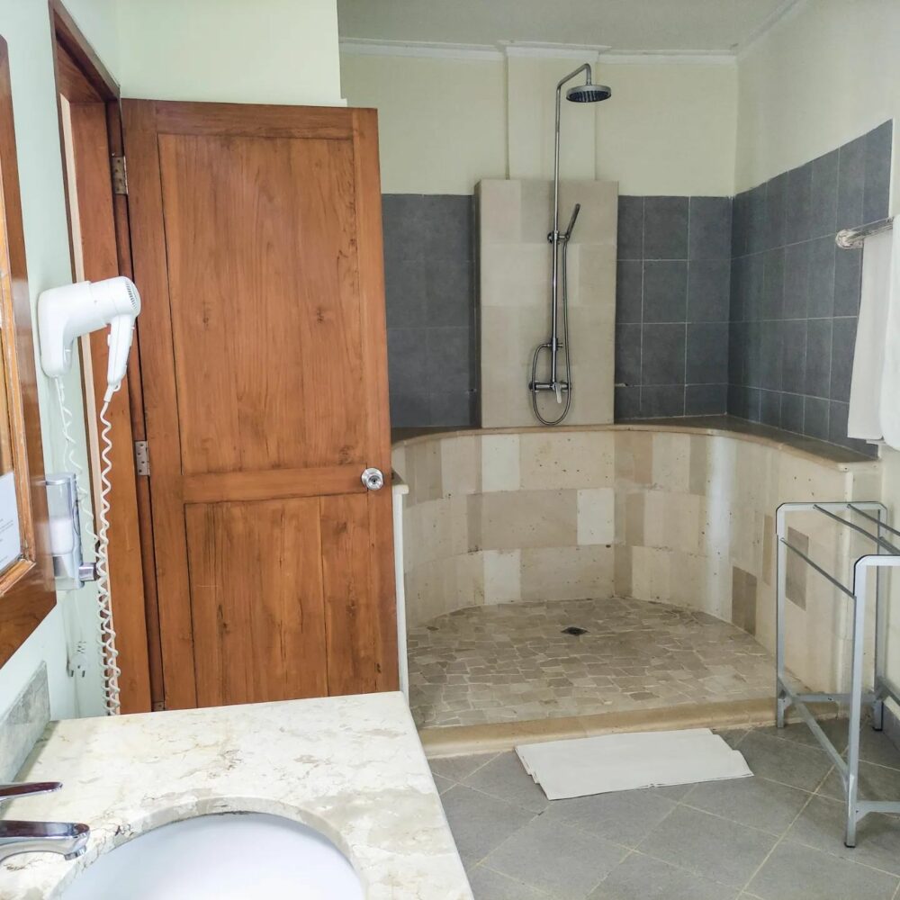 Puri Sari Beach Hotel Labuan Bajo Flores Rondreis Indonesia Vakantie Original Asia