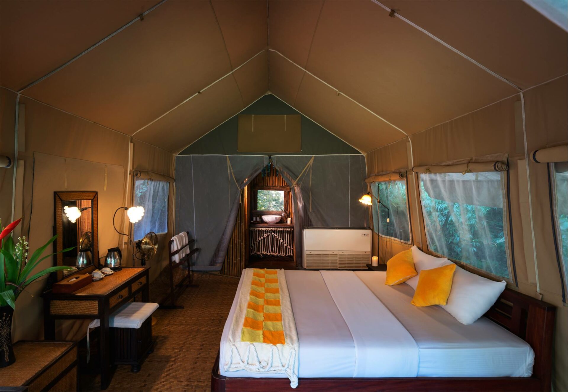 Hintok River Camp Hotel Kanchanaburi Boutique Reis Thailand vakantie Original Asia