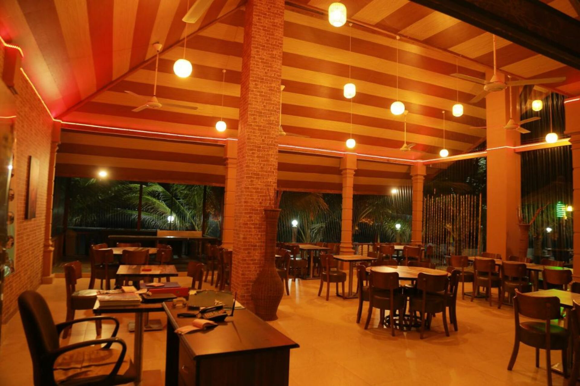 JKAB Beach Resort Trincomalee Rondreis Sri Lanka Vakantie Original Asia