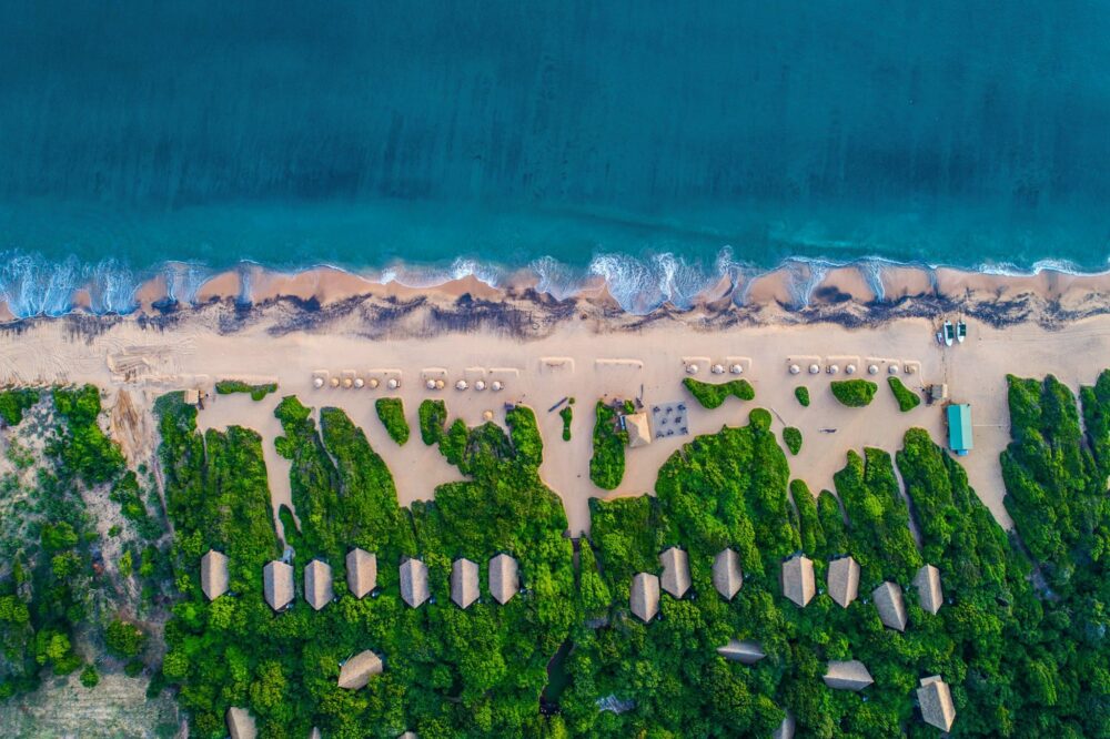 Jungle Beach Resort Sri Lanka trincomalee original asia rondreis sri lanka malediven bovenaf