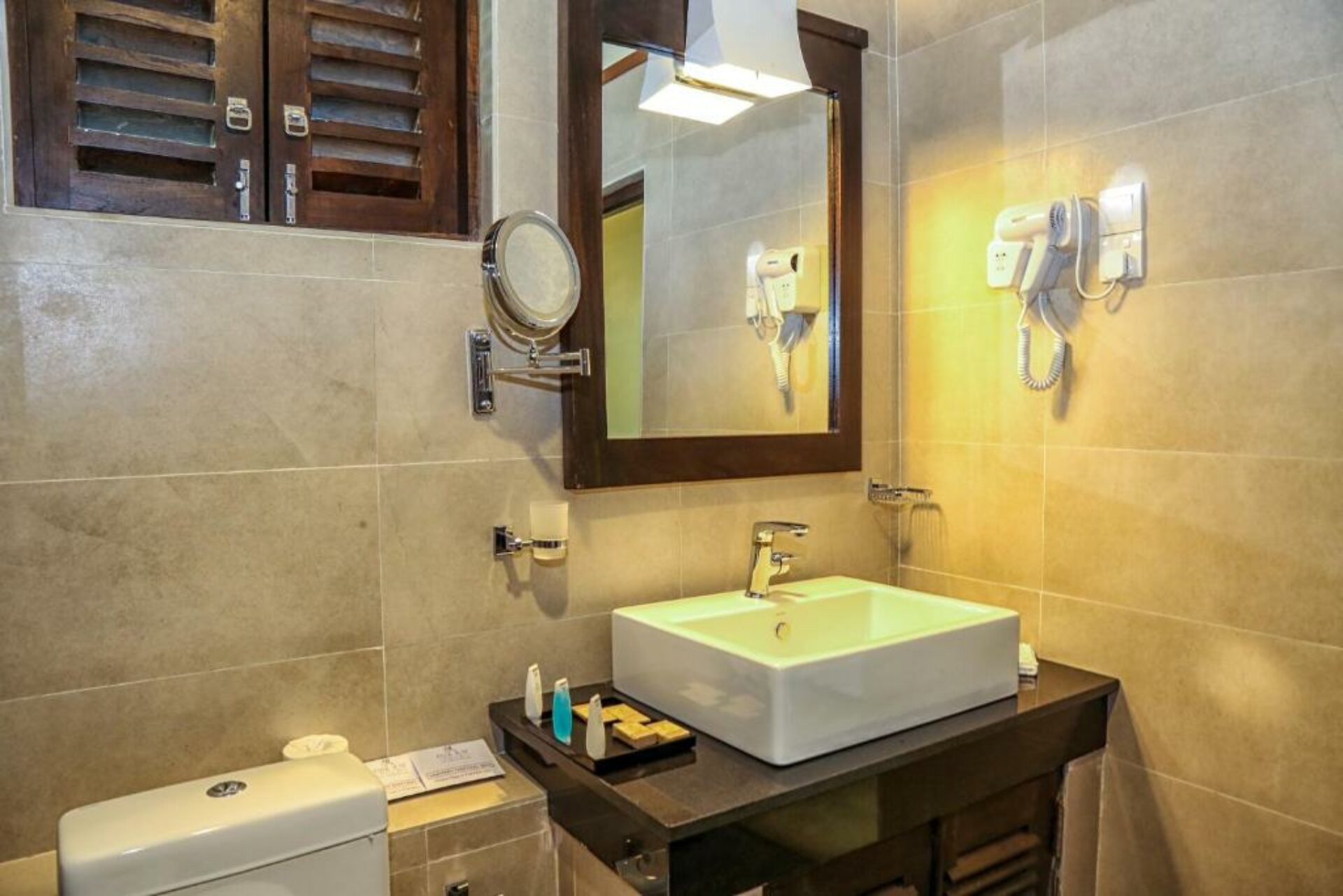 Oak Ray Wild Yala Rondreis Sri Lanka Vakantie Original Asia