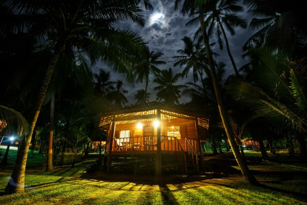 Palm Paradise Cabanas Tangalle Rondreis Sri Lanka Vakantie Original Asia
